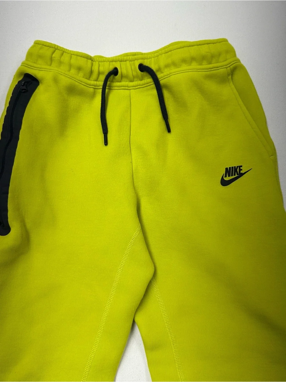 Nike Tech Sweatsuit Youth Boy Large Volt Green Joggers Hoodie Fleece Active